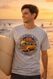 Model wearing the California Surf vintage 1970s coastal T-shirt.