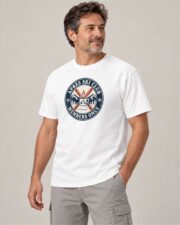 Man wearing the White Après Ski Club Crest T-shirt, three-quarter view, studio